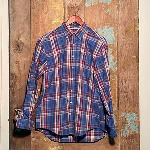 Vineyard vine whale shirt